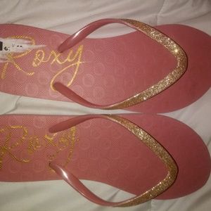 Roxy sandals